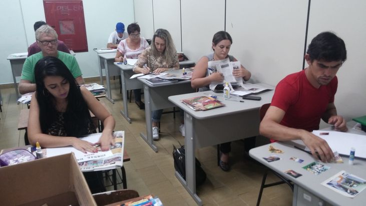 imagens de uma sala de aula