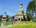 O memorial ucraniano est localizado dentro do parque Tingui, em Curitiba. <br/> Palavras-chave: ucraniano, folclore, Curitiba, memorial, Tingui