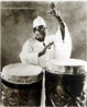 Babatunde Olatunji nasceu a 7 de Abril de 1927 em Ajido, Lagos, na Nigria, e morreu a 6 de Abril de 2003, nos Estados Unidos. Gravou em 1957 o lbum Drums of Passion. Babatunde fundou o Olatunji Center for African Culture, em Harlem, Nova Iorque, e foi o guru de inmeros bateristas, percussionistas e outros msicos (de Bob Dylan a Santana, de Mickey Hart a Airto Moreira, de Quincy Jones a Stevie Wonder, de Max Roach a Muruga Booker), Olatunji foi tambm um activista dos direitos civis nos EUA, ao lado de Martin Luther King e, depois, de Malcolm X.